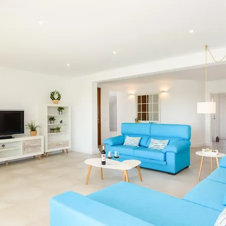 Lucia B17 By Book Menorca *