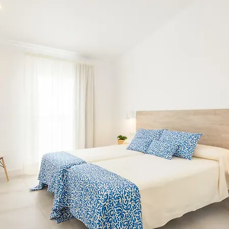 Lucia B17 By Book Menorca *