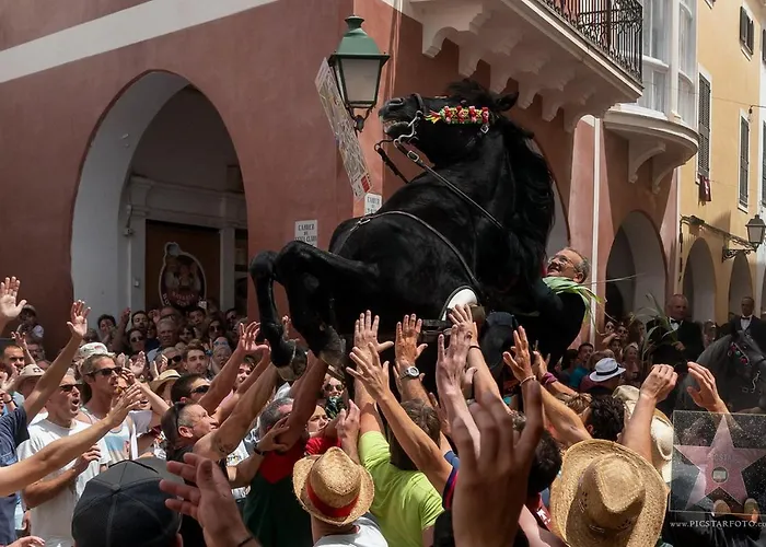 Lucia B17 By Book Menorca Villa Santo Tomás