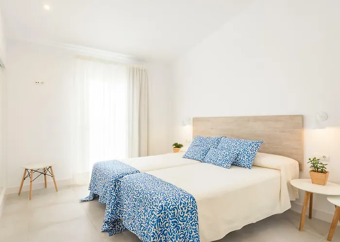 Lucia B17 By Book Menorca *