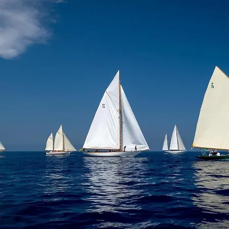 Lucia B17 By Book Menorca Villa