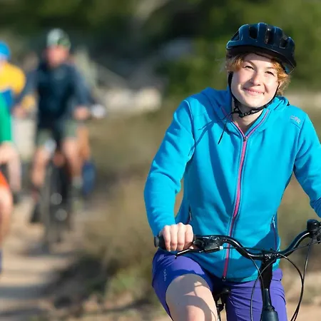 Lucia B17 By Book Menorca