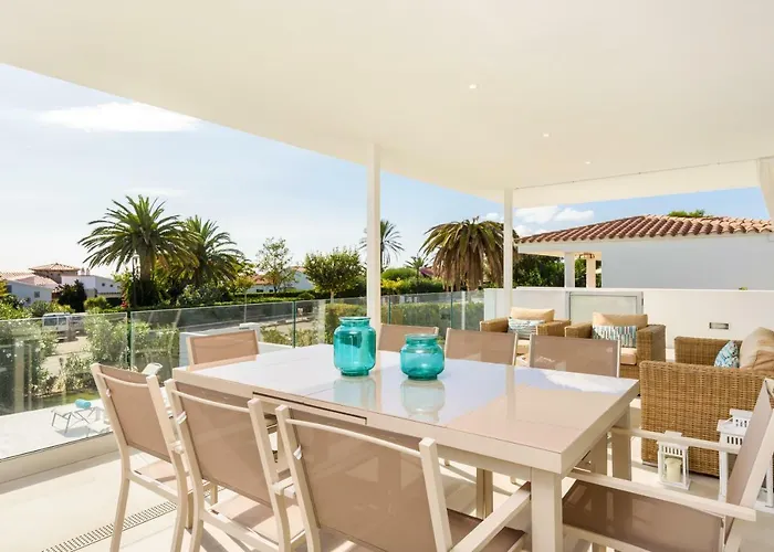 Lucia B17 By Book Menorca